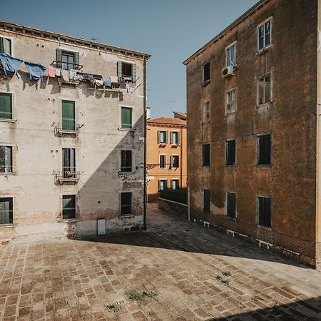 Accogliente Monolocale Veneziano2 Aria Condizionata, Vicino A Campus E Stazione Apartment Bagian luar foto